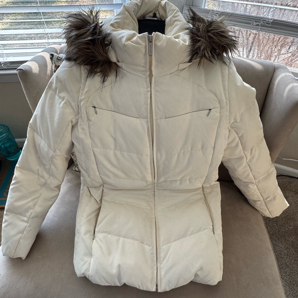 Women's White Puffer Jacket with Faux Fur Hood